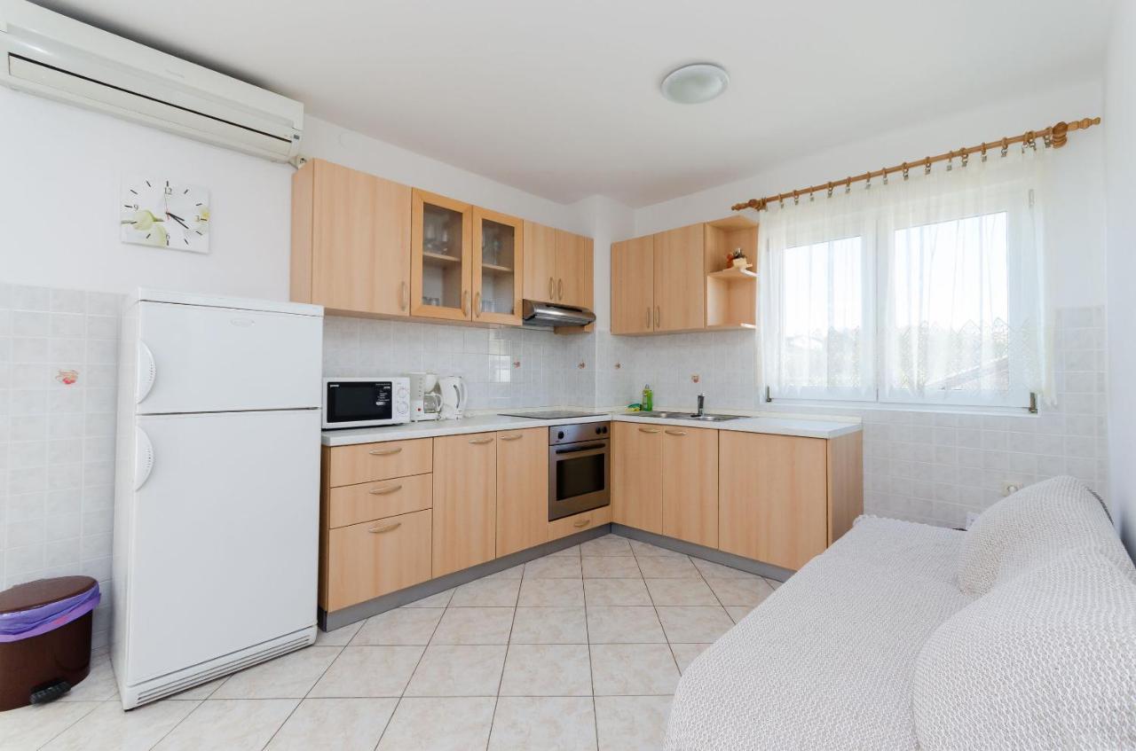 Apartments Marija P ロパール エクステリア 写真