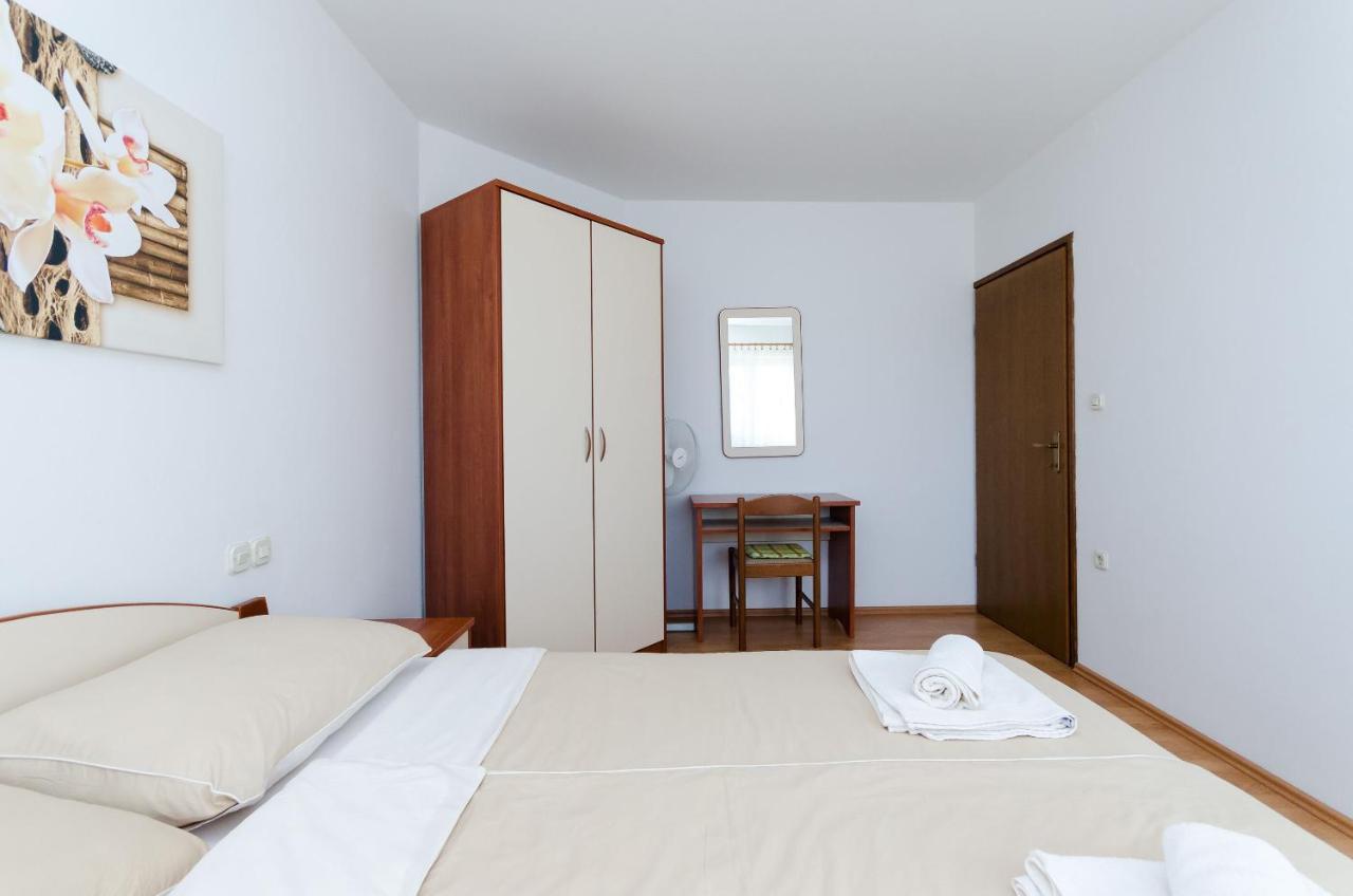 Apartments Marija P ロパール エクステリア 写真