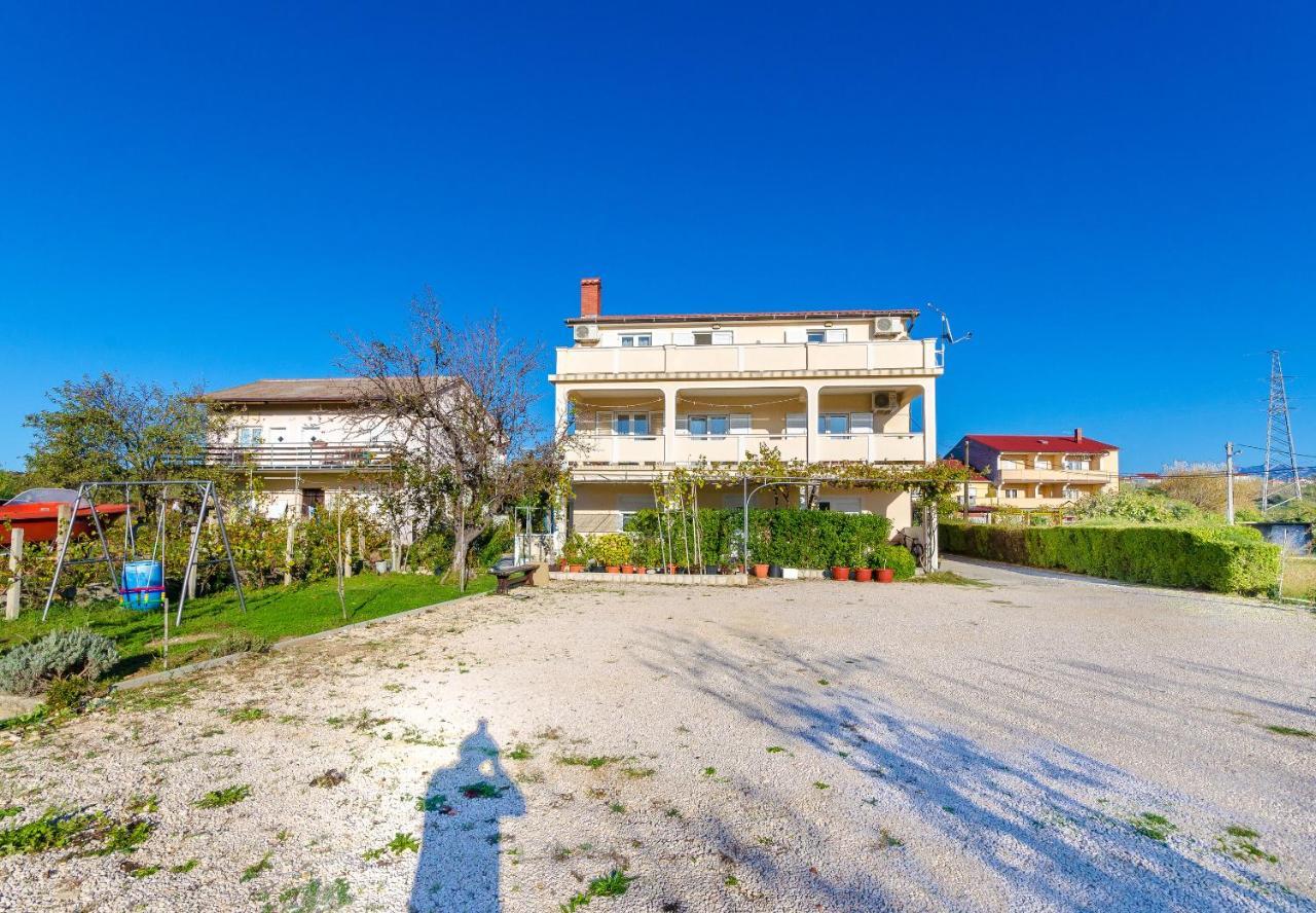 Apartments Marija P ロパール エクステリア 写真