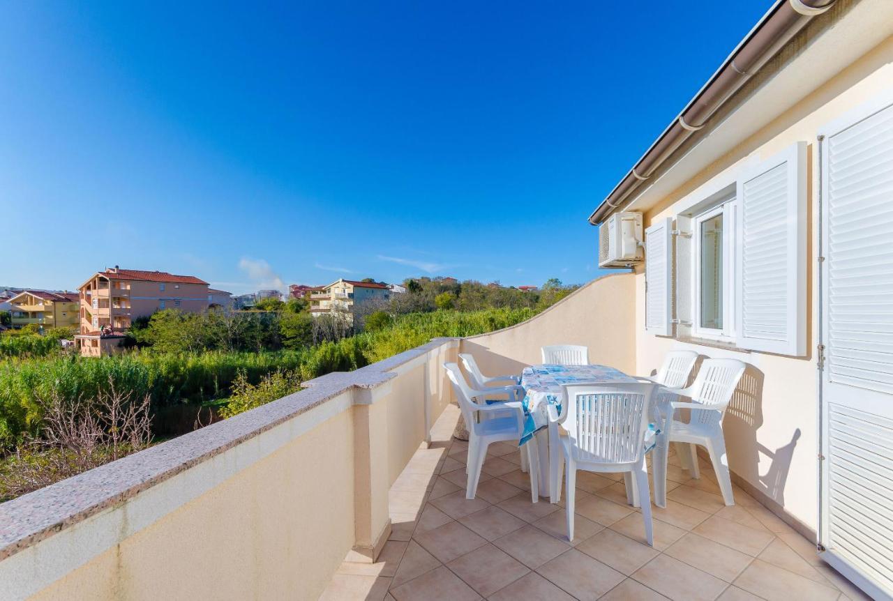 Apartments Marija P ロパール エクステリア 写真