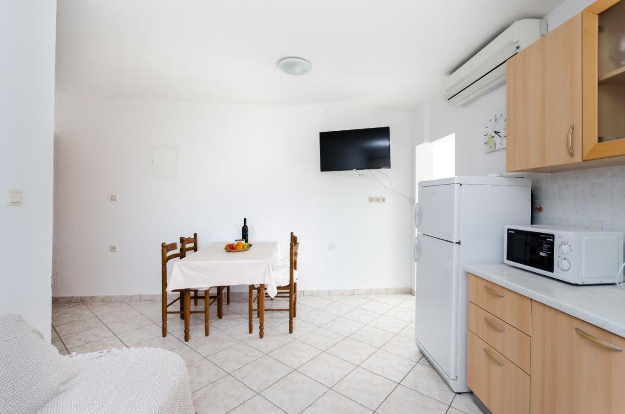 Apartments Marija P ロパール エクステリア 写真